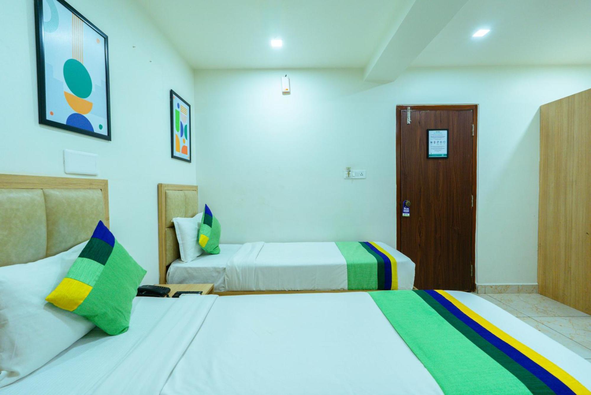Treebo Elmas Grand Hotell Bangalore Eksteriør bilde
