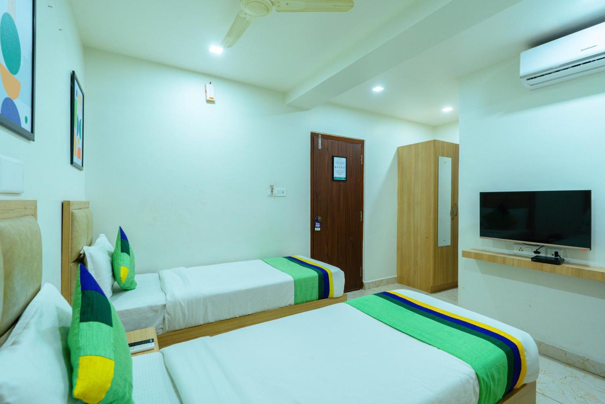 Treebo Elmas Grand Hotell Bangalore Eksteriør bilde
